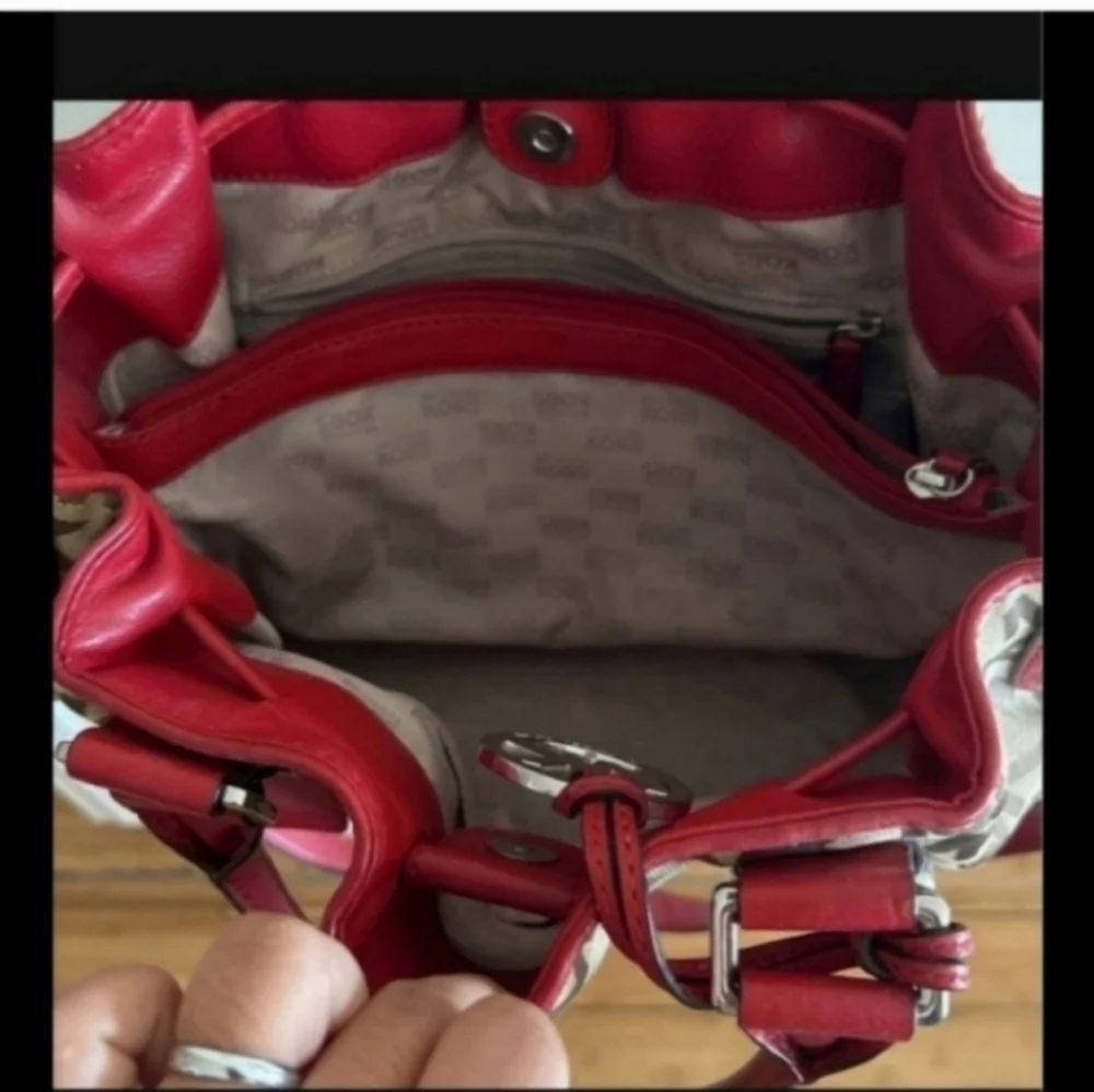Like new!Michael Kors Beige/Red Canvas and Leather Large Brookville bag
